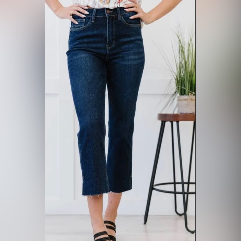Judy Blue cropped straight